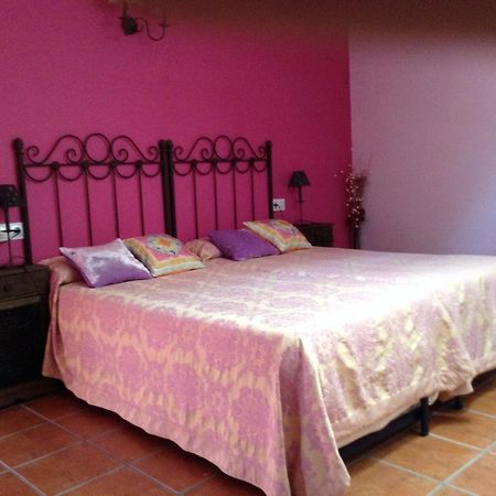Hostal Camino Del Perdon Uterga Buitenkant foto