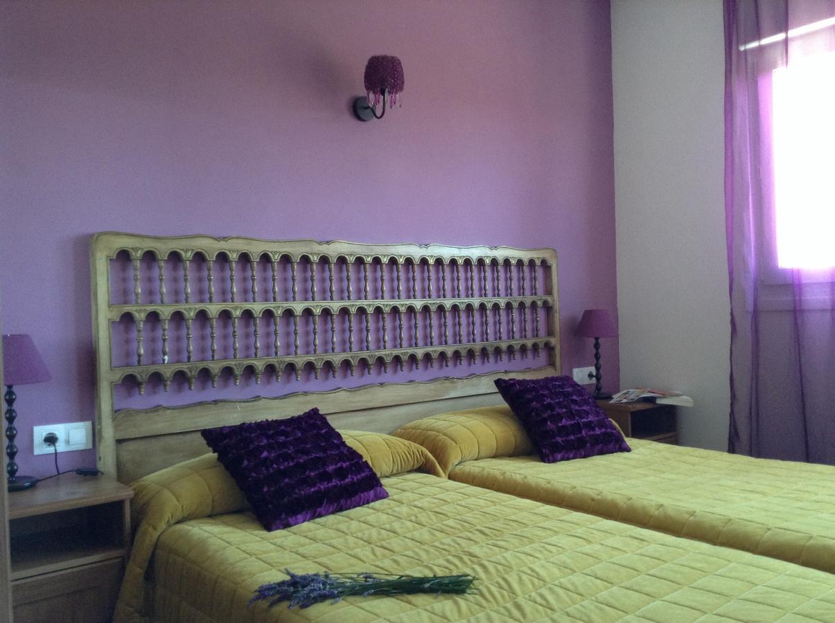 Hostal Camino Del Perdon Uterga Buitenkant foto