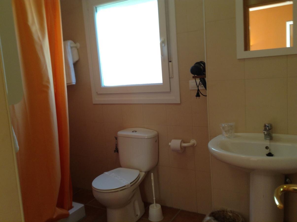 Hostal Camino Del Perdon Uterga Buitenkant foto