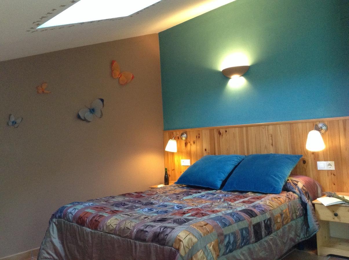 Hostal Camino Del Perdon Uterga Buitenkant foto